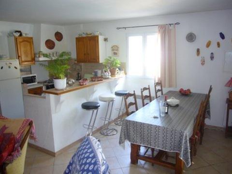 Bed and Breakfast Les Cigales Saint-Andiol Habitación foto