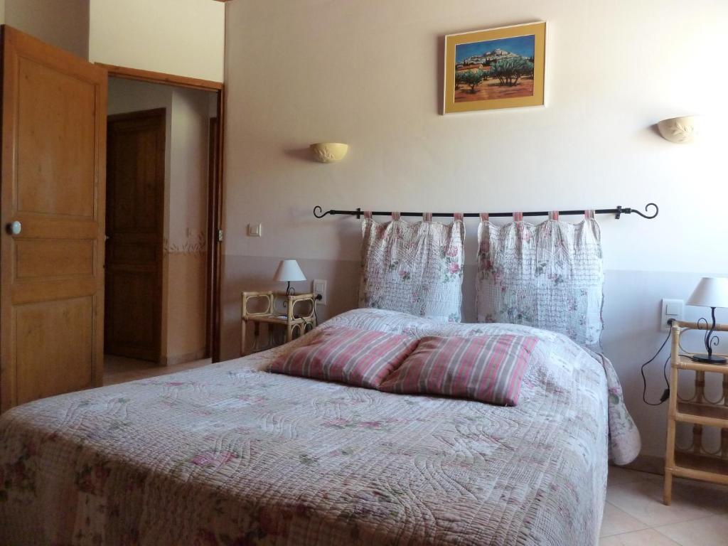 Bed and Breakfast Les Cigales Saint-Andiol Exterior foto